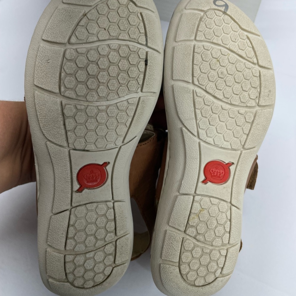 Born Tan Leather Sandals - Picture 4 of 5